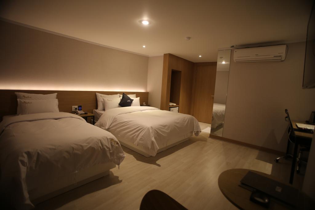 Vatica Hotel Dongdaemun Szöul Szoba fotó